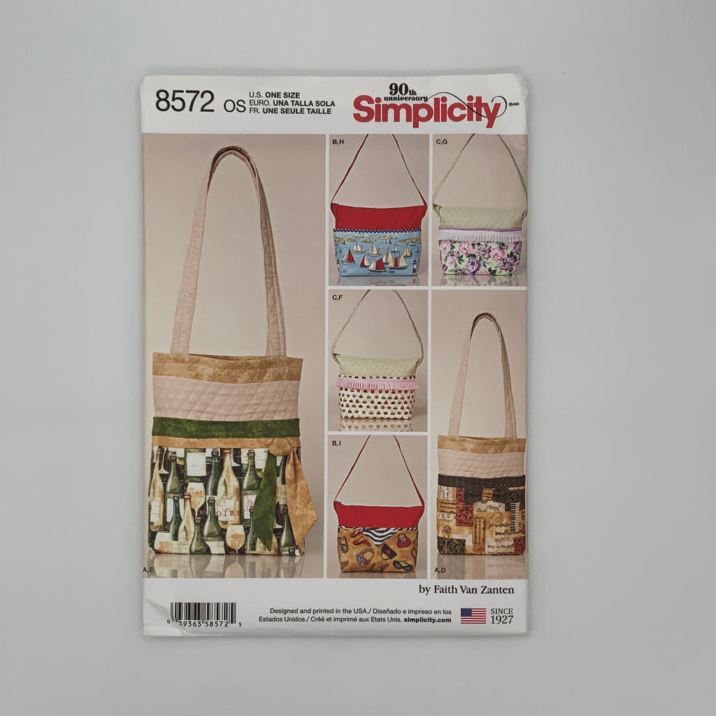 Simplicity 8572 (2018) Bags in Two Sizes with Changeable Covers - Uncut Sewing Pattern