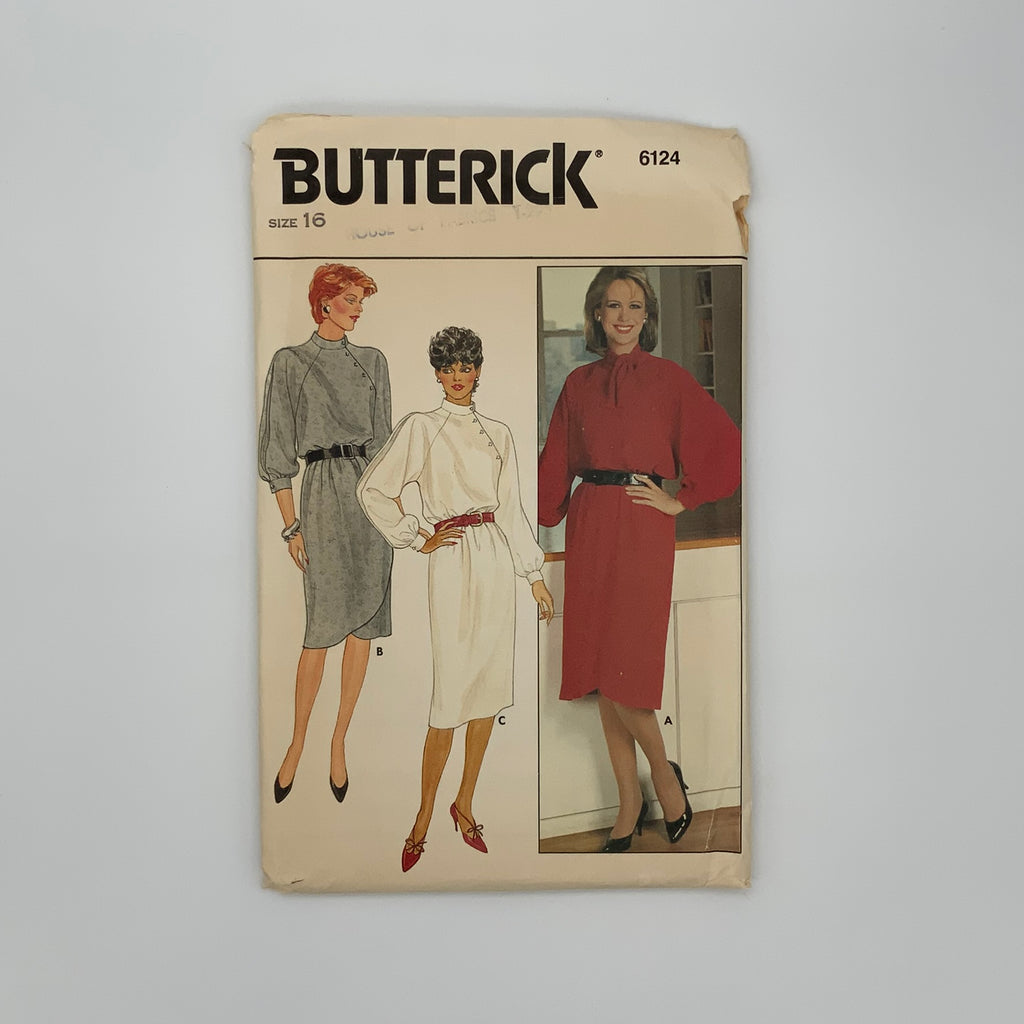 Butterick 6124 Dress with Sleeve and Style Variations - Vintage Uncut Sewing Pattern