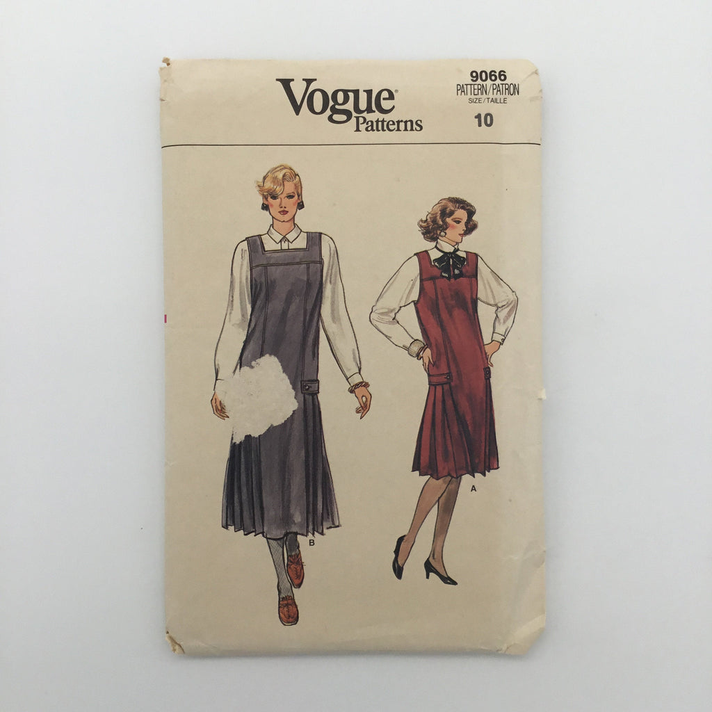 Vogue 9066 Jumper and Blouse - Vintage Uncut Sewing Pattern