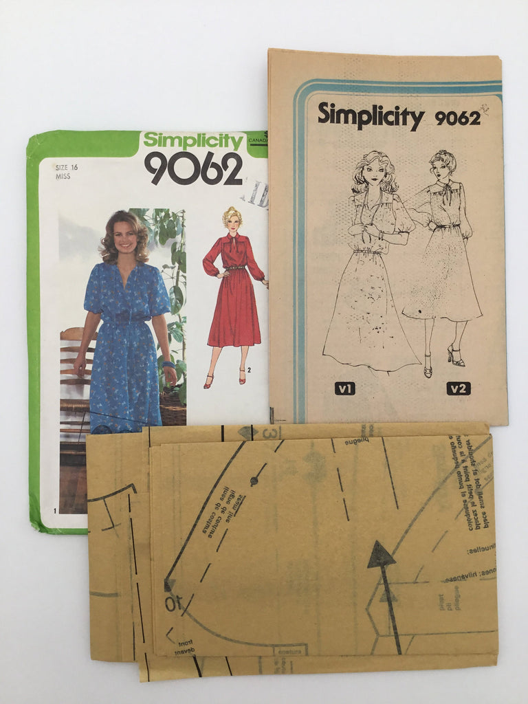 Simplicity 9062 (1979) Dress with Sleeve Variations - Vintage Uncut Sewing Pattern