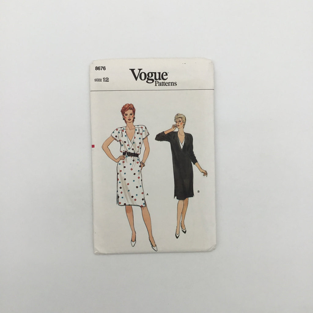 Vogue 8676 Dress with Sleeve Variations - Vintage Uncut Sewing Pattern