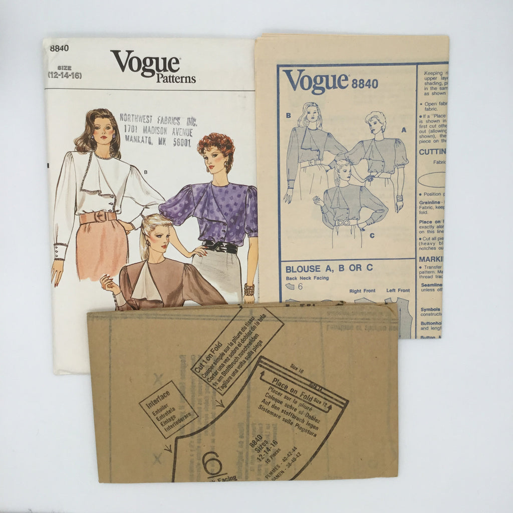 Vogue 8840 Blouse with Sleeve Variations - Vintage Uncut Sewing Pattern