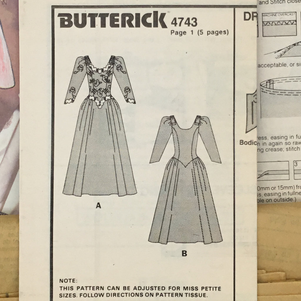 Butterick 4743 (1987) Dress with Optional Train - Vintage Uncut Sewing Pattern